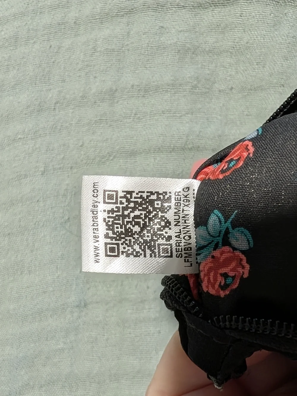 Vera Bradley slim Wallet Rose Coquette Minimalist